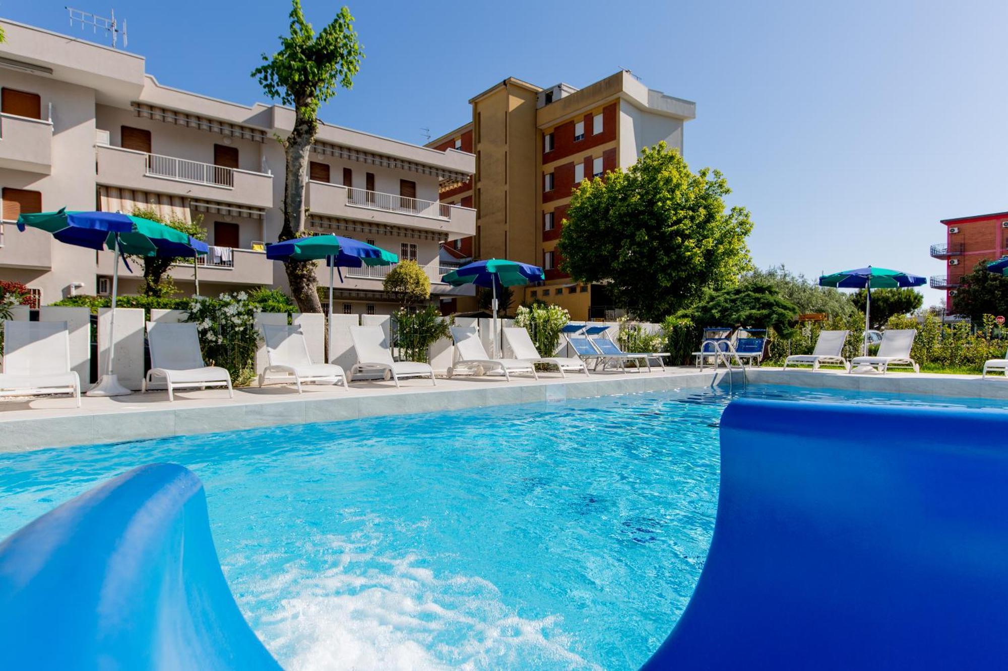 Clubhotel Residence Cesenatico Exterior photo